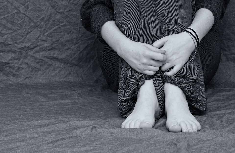 کمک به افرادی که از اختلال استرس پس از حادثه رنج میبرند