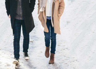 2996 walking snow winter 1296x728 header.jpg
